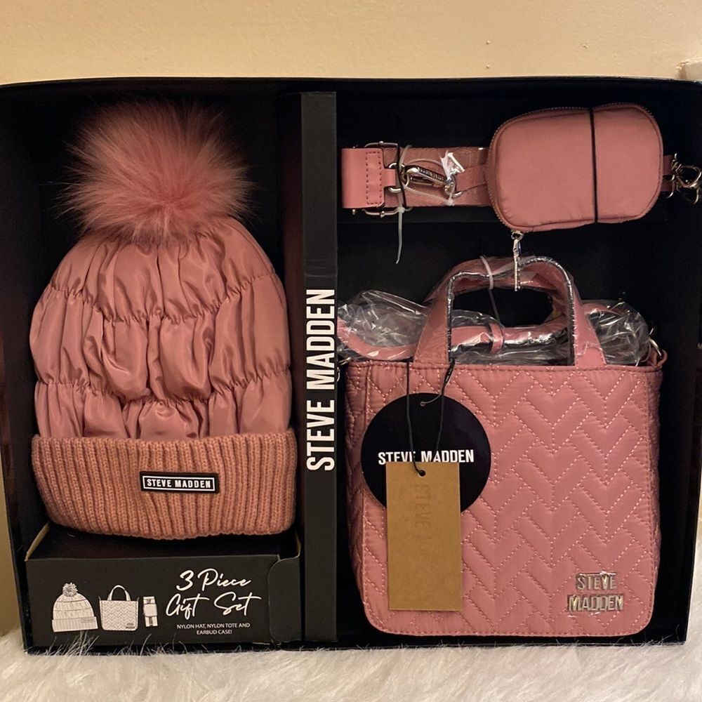 NWT Steve Madden Tote/Crossbody w/ AirPod Case and Hat- 3pc Gift Set - Mauve - Picture 2 of 15